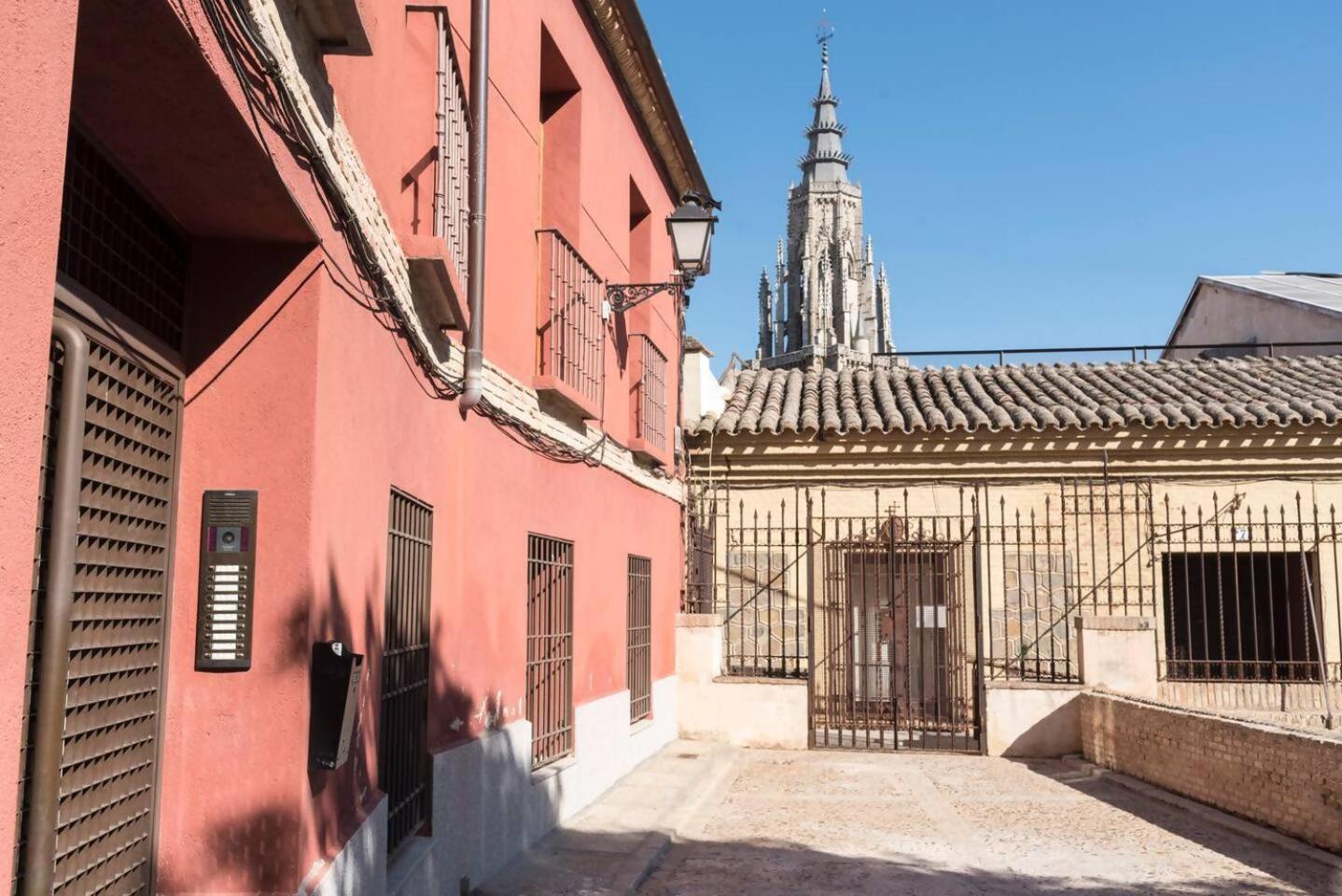 Appartamento La Dama Del Jardin Del Nuncio Toledo Esterno foto